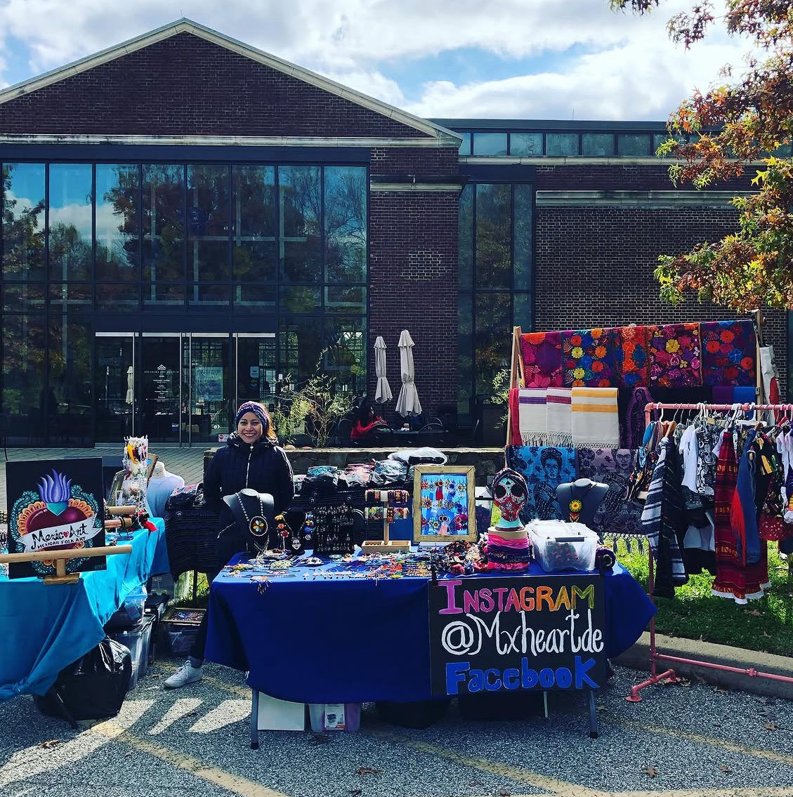 MexicoArt pop-up table